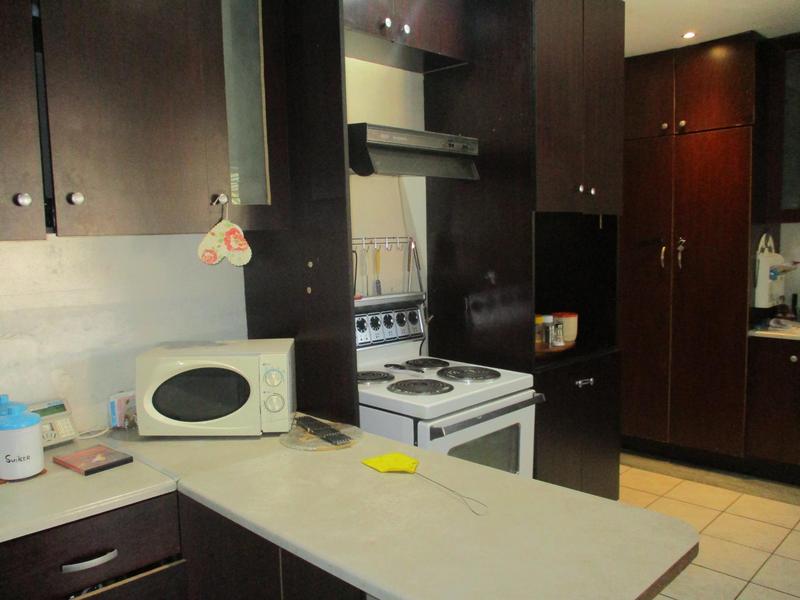 4 Bedroom Property for Sale in Pellissier Free State